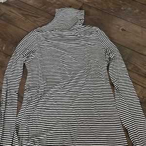 Banana Republic- Black and White turtleneck long sleeve. Size M